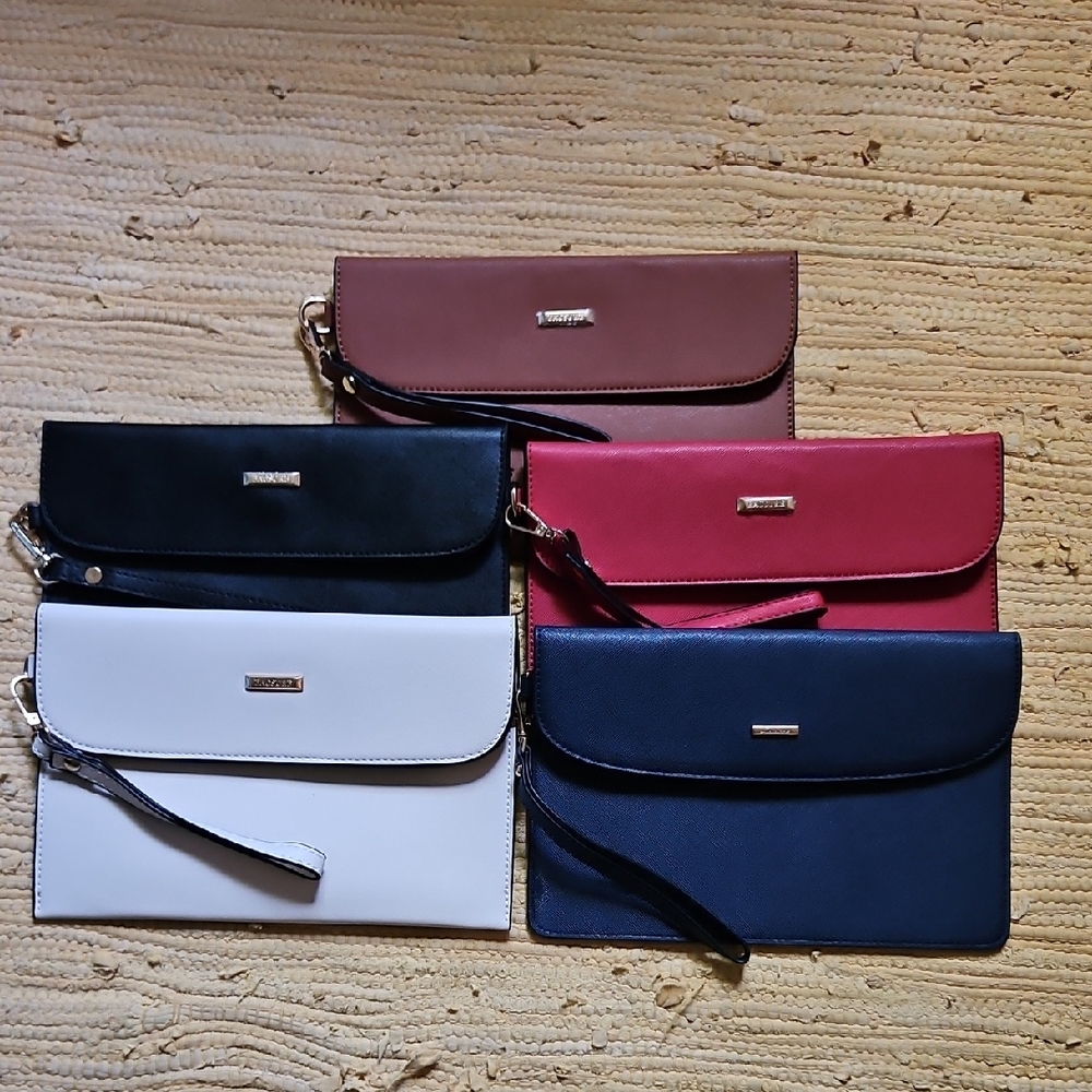 All 5 Clutches with Wristlets Sleek Design